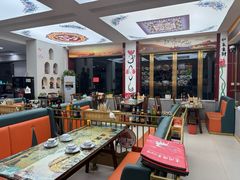 -壹阁胡羊焖饼(特色小吃街店)