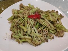 黑椒鹅肝酱炒菜花-鹅城