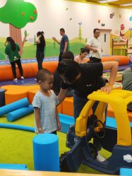 -莫莉幻想儿童乐园(三河燕郊永旺店)