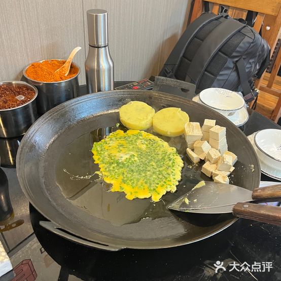 丁姨妈贵州臭豆腐烙锅(甲秀楼店)