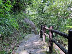 -巨石山景区