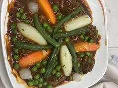 -西沃古尔·拉姆古兰爵士国际机场