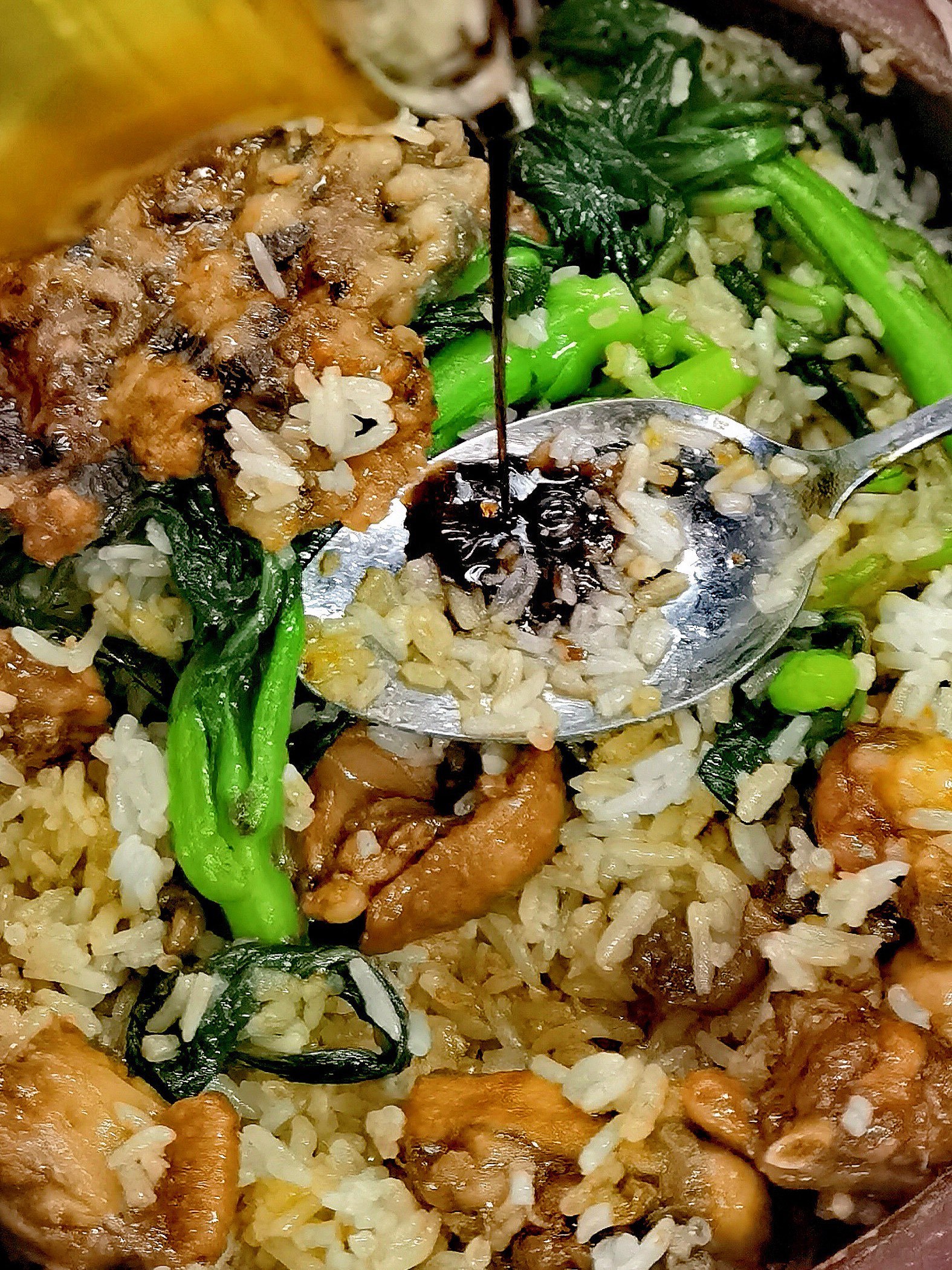 💥广式肉饼排骨煲仔饭 滋味无穷!