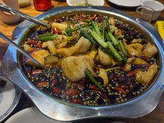 -乡土特色.冷锅鱼.牦牛肉汤锅