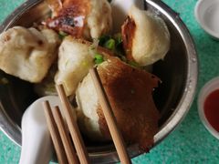 -依云煎包店