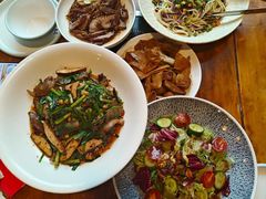-老鼎万春卤菜(五代传承创始老店)