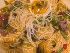 -粉小主·贵州酸汤牛肉粉(南京仙林金鹰店)