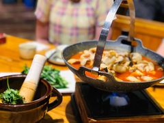 思茅酸汤鱼片-老滇山寨•云南特色菜•地方菜•民族风情歌舞表演(金碧店)