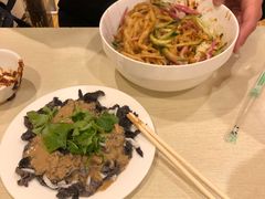 -黑八私房老北京炸酱面