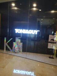 -TONI&GUY