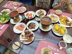 -朗丽兹自助餐厅