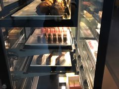 面包甜点陈列柜-麦当劳(杭州东站高铁店)