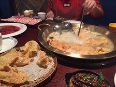 -重庆爽翻天老火锅(临平万达广场店)