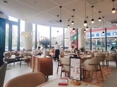 大堂-必胜客(湘隆店)