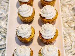 荧光裸色——尚诺婚礼企划-武汉马哥孛罗酒店