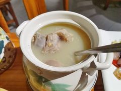 黄豆猪手高汤-兴农记