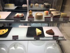 面包甜点陈列柜-双风车咖啡馆 Twin Windmills(六道口店)