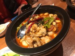 -云海肴·汽锅鸡·云南菜(天山百盛优客店)