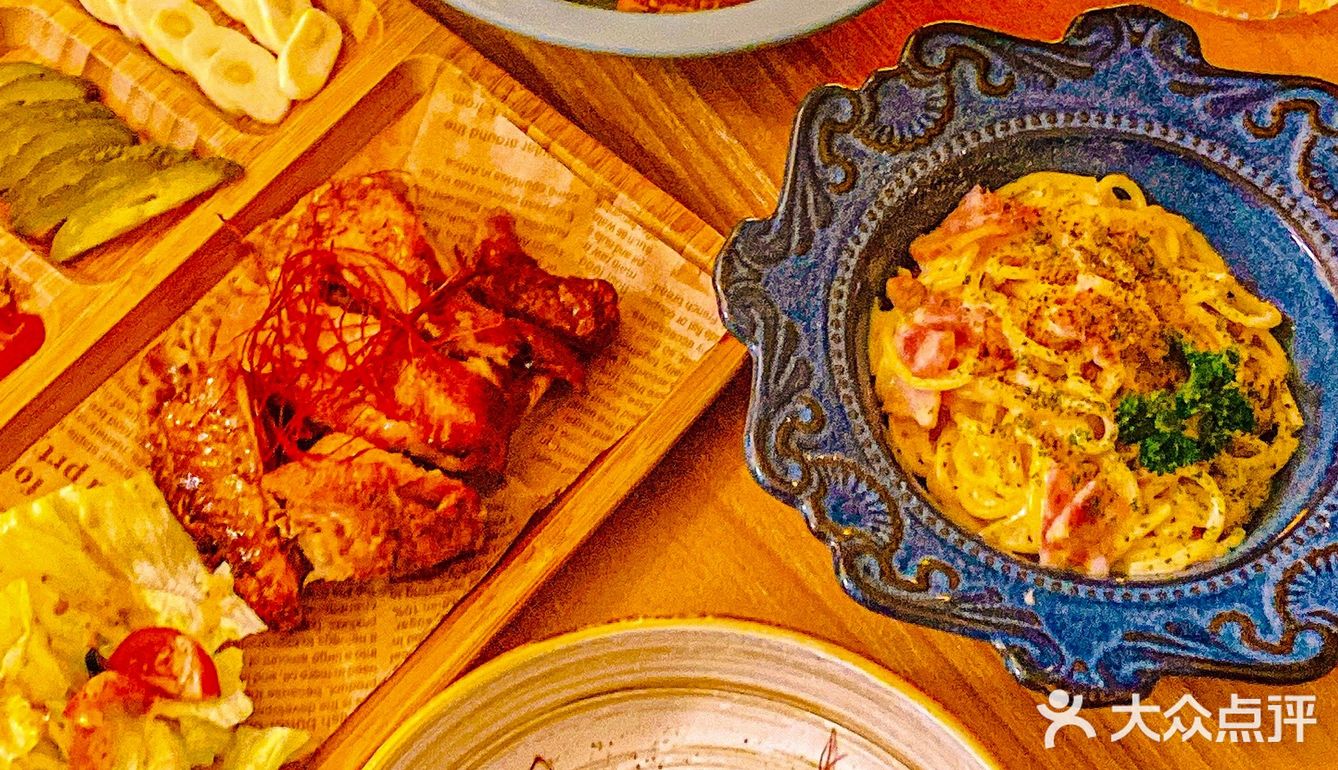 🍴在独栋别墅里吃烛光晚餐🏠