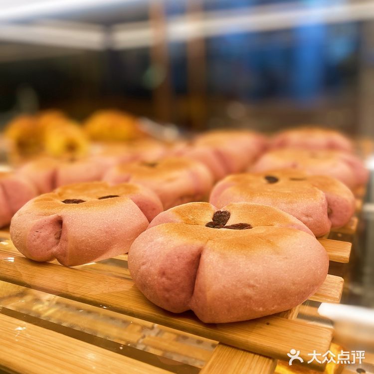 奈雪阿胶奶茶喝出快乐!喝出美丽!