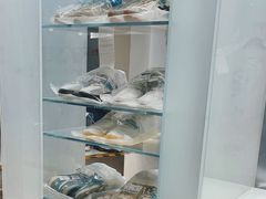 -福奈特洗衣洗鞋(宝华广场店)