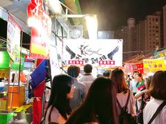 -六合夜市