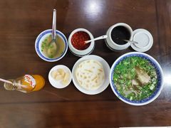 -崇德楼水盆牛羊肉泡馍馆(文艺路店)