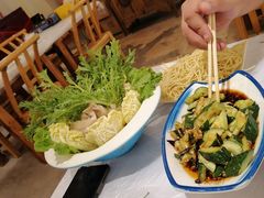 -霄汉牛三鲜湖北砂锅菜(万松园2店)