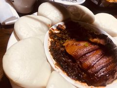 -东口码头·烧鸽子·鱼头泡饼·地方菜(金鹰悦城店)