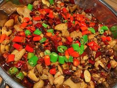 芋儿肥肠鸡-泥糊破店小酒馆·团建聚餐(南京西路店)