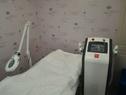 -咪咪比基尼脱毛专业店