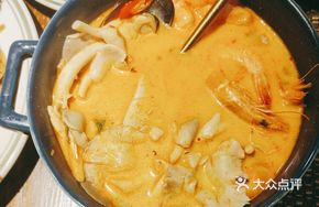 Traditional Thai Tom Yum Goong