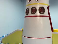 -小门牙好性格托育(北外滩中心)