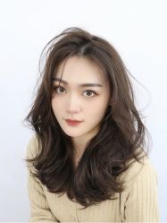 -虫二·专注健康烫染沙龙