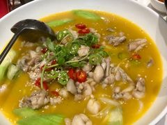 酸汤牛蛙-忆家一宴(大木桥路旗舰店)