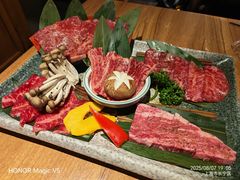 -炼火烤肉店