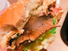 -The Habit Burger Grill 哈比特汉堡(复兴soho店)