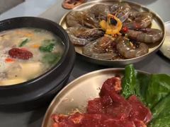 -围炉肉舍•炭烤活鳗•丹东海鲜烤肉(步行街店)