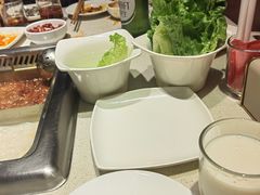 -海底捞火锅鲜切牛肉主题店(长寿路店)