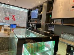 -汉庭优佳(上海娄山关路地铁站店)