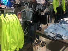 -ZARA(凯德乐峰广场店)