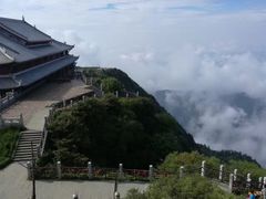 -峨嵋山金顶