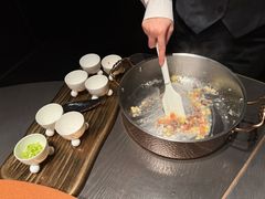 -左庭右院鲜牛肉火锅黑金店(陆家嘴中心店)