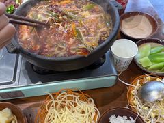 -黔有有贵州酸汤夺夺粉火锅(五味十字店)