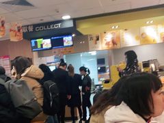 等位区-麦当劳(世纪汇广场店)