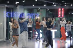 -STAR舞蹈工作室