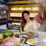 藏不住啦 鸭血无限续，奶茶还买一送一？？