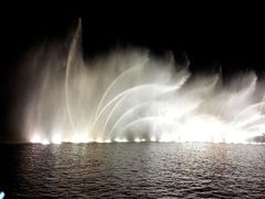 android_upload_pic-西湖游船