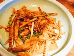 油焖嫩芽竹笋-中8楼风尚云南菜(颐堤港店)