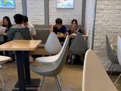 大堂-满记甜品(荟聚购物中心店)